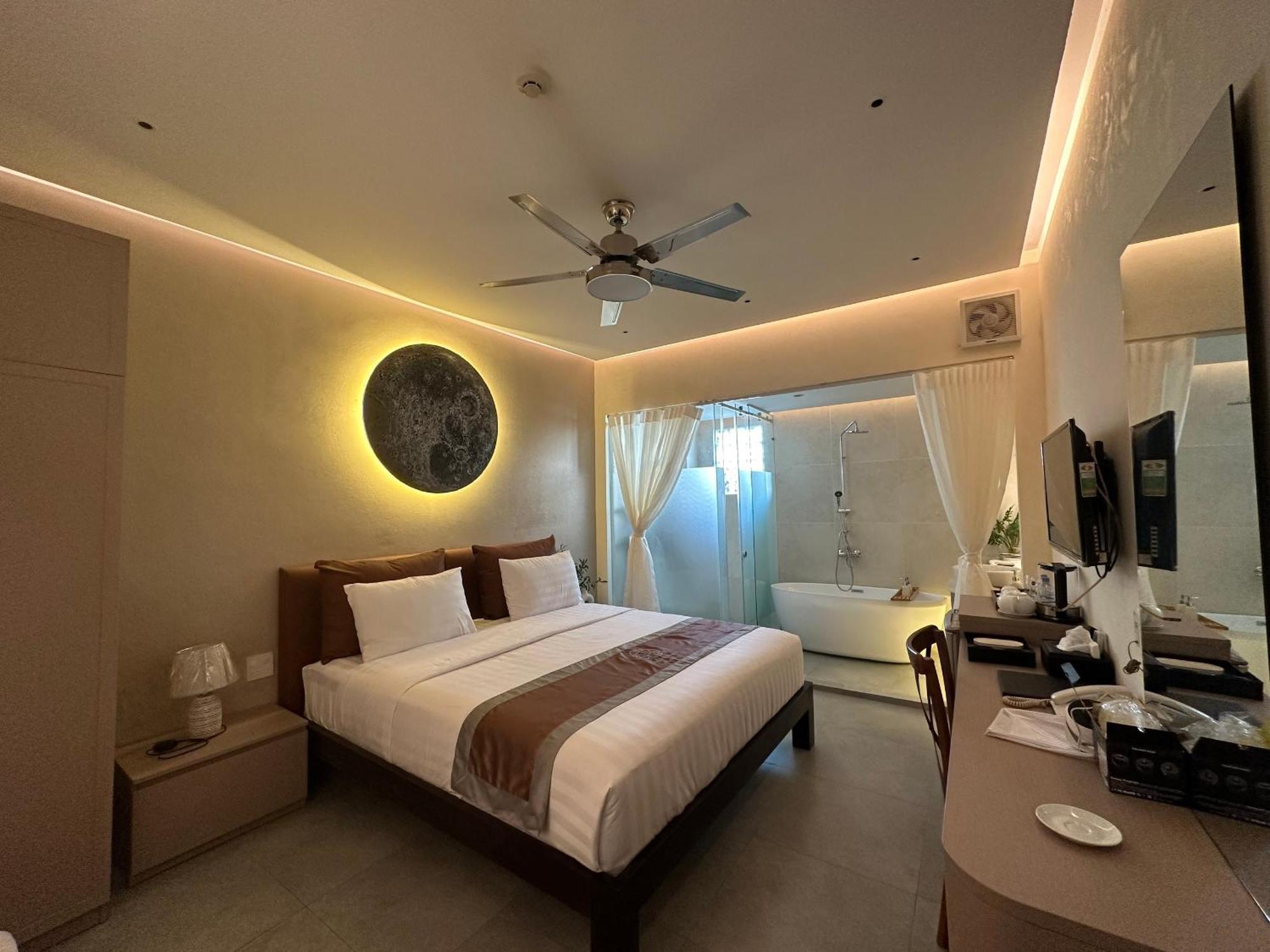 Phuong Nam Hotel An Giang Long Xuyen Exterior photo