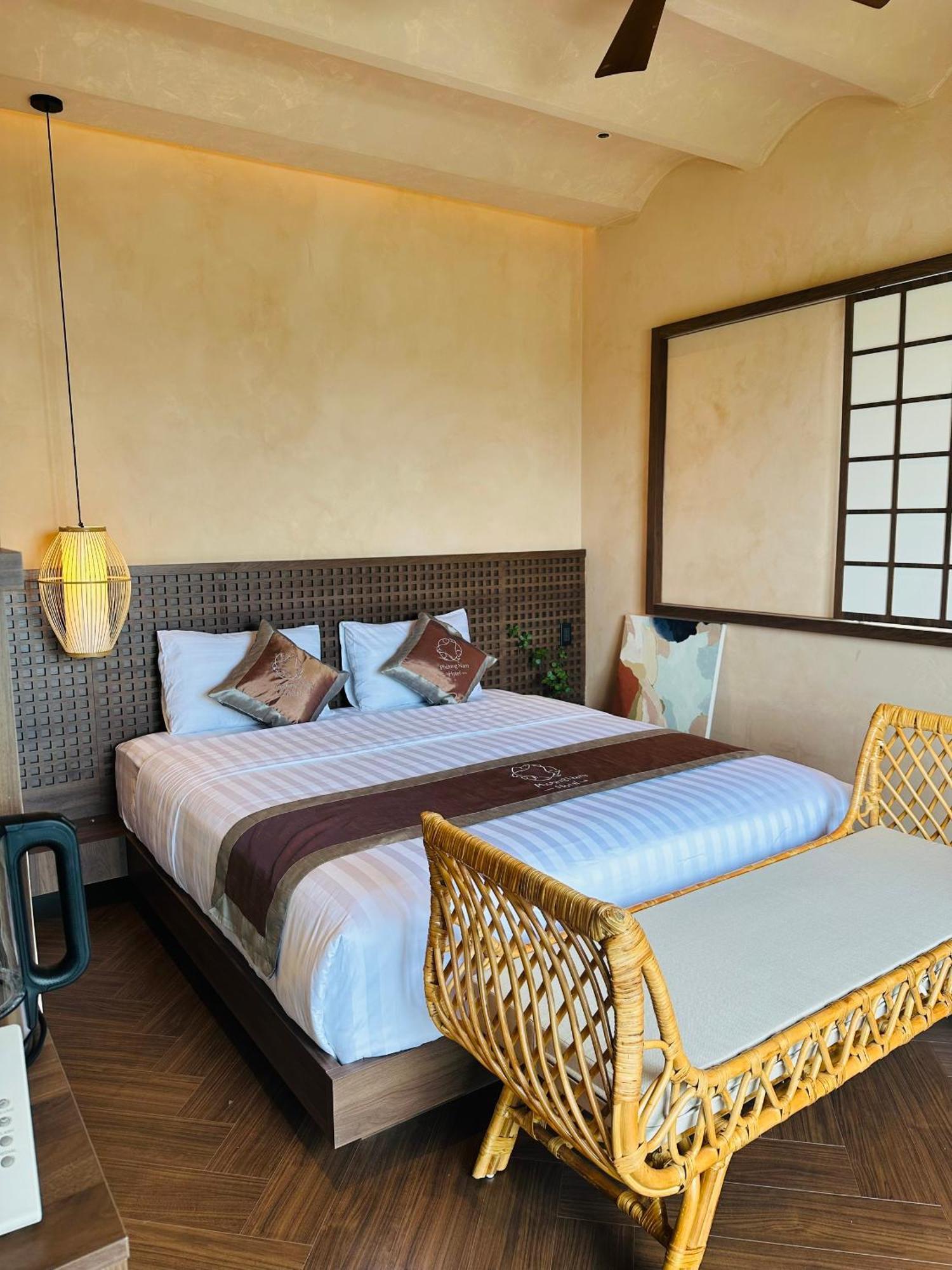 Phuong Nam Hotel An Giang Long Xuyen Exterior photo